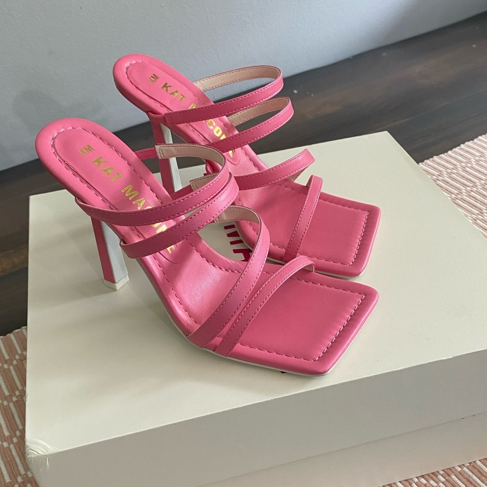 New in Box Kat Maconie dragonfruit strappy sandals